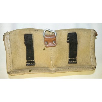 Beige oilcloth ROS 44 marked mag pouch for G-43 Walther rifle. Espenlaub militaria